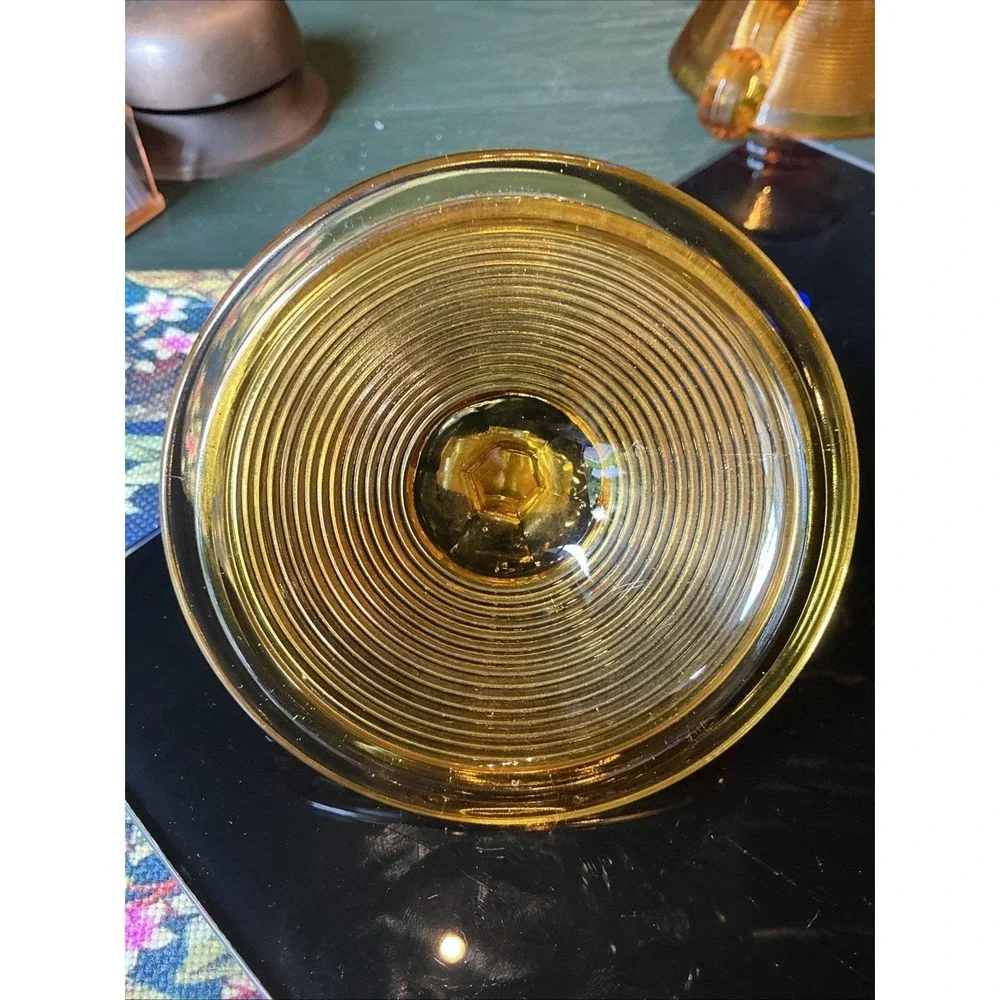 Vintage Indiana Glass Amber Old English Ribbed Candy Dish With Lid‎ (read)